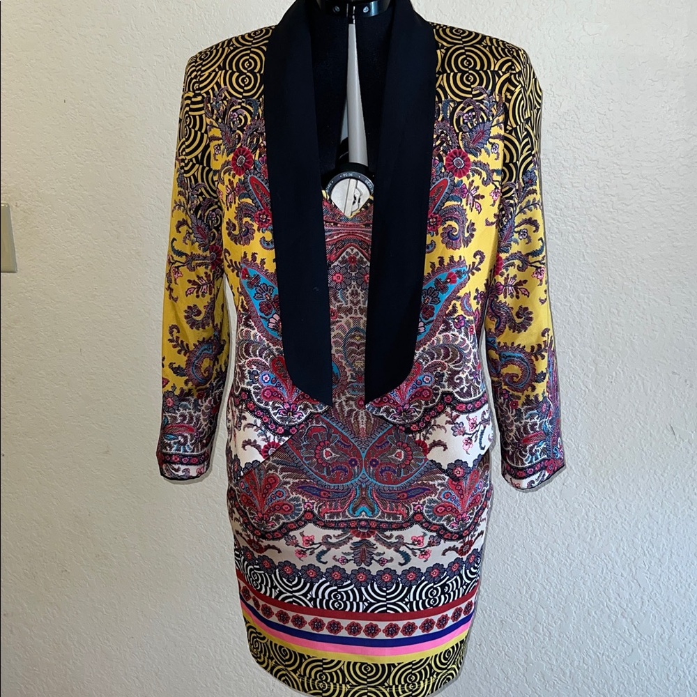 Bebe 2-piece déjà vu paisley V-neck scuba dress & JACKET
